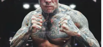 Brad Donovan signs new deal